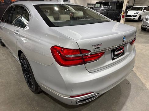 Used 2016 BMW 750i xDrive image 43