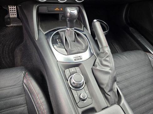 Used 2019 FIAT 124 Spider Abarth w/ Convenience Group RWD image 21