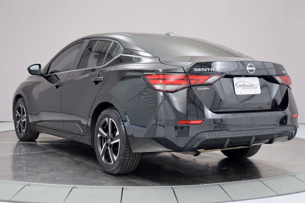 Used 2024 Nissan Sentra SV FWD image 3
