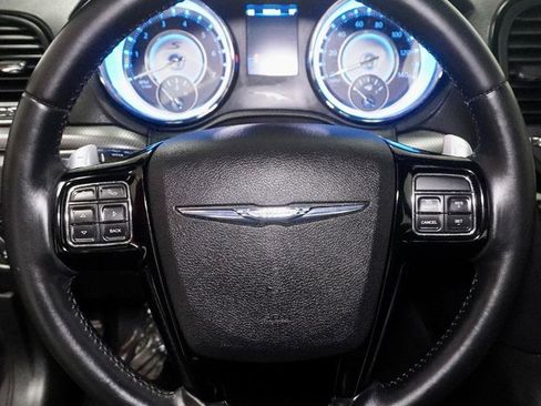 Used 2014 Chrysler 300 S image 12