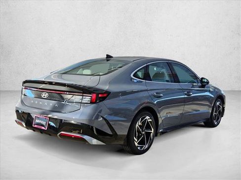 New 2026 Hyundai Sonata SEL image 2