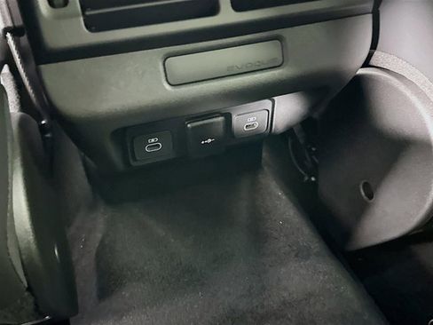 Used 2026 Land Rover Range Rover Evoque S image 28