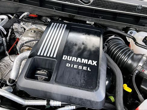 Used 2025 GMC Yukon XL AT4 Ultimate w/ LPO, Floor Liner Package image 33