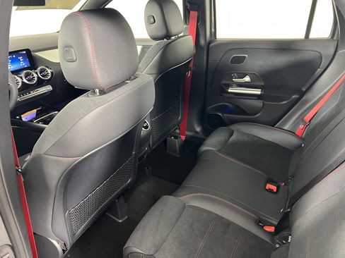 New 2026 Mercedes-Benz GLA 35 AMG 4MATIC image 22