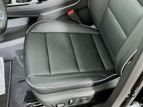 New 2026 Buick Enclave Sport Touring w/ Power Package image 18