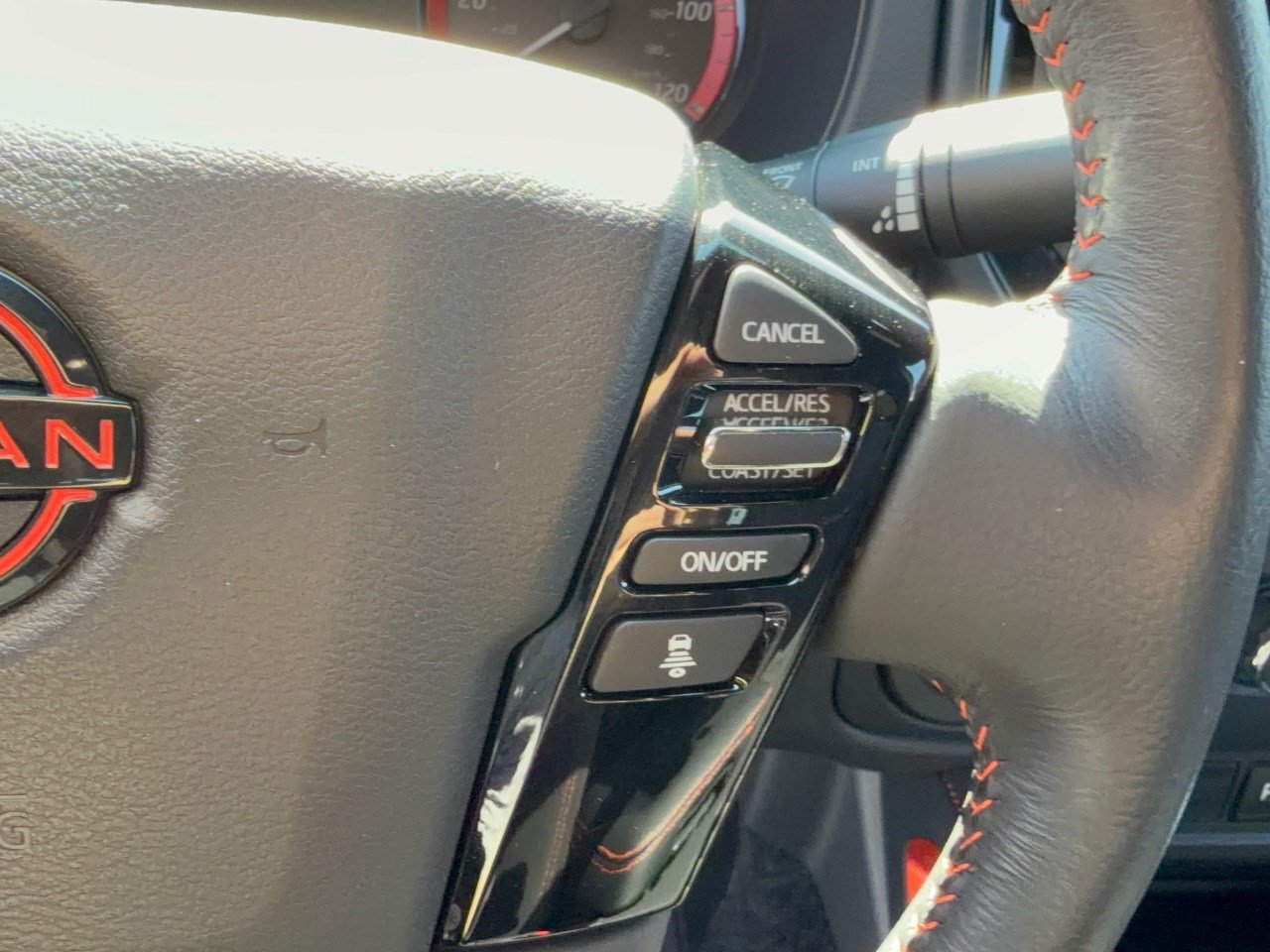 Certified 2025 Nissan Frontier PRO-4X AWD/4WD image 23