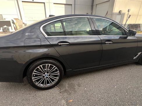 Used 2018 BMW 530e RWD image 20
