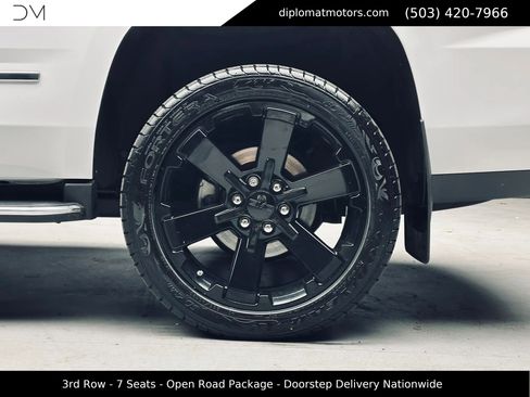 Used 2018 GMC Yukon Denali w/ Open Road Package AWD/4WD image 45