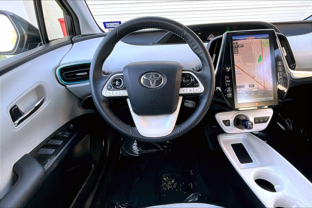 Certified 2019 Toyota Prius Prime Advanced FWD image 8