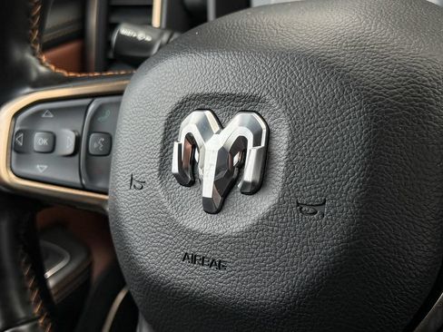 Used 2022 RAM 1500 Limited w/ Body Color Bumper Group AWD/4WD image 37