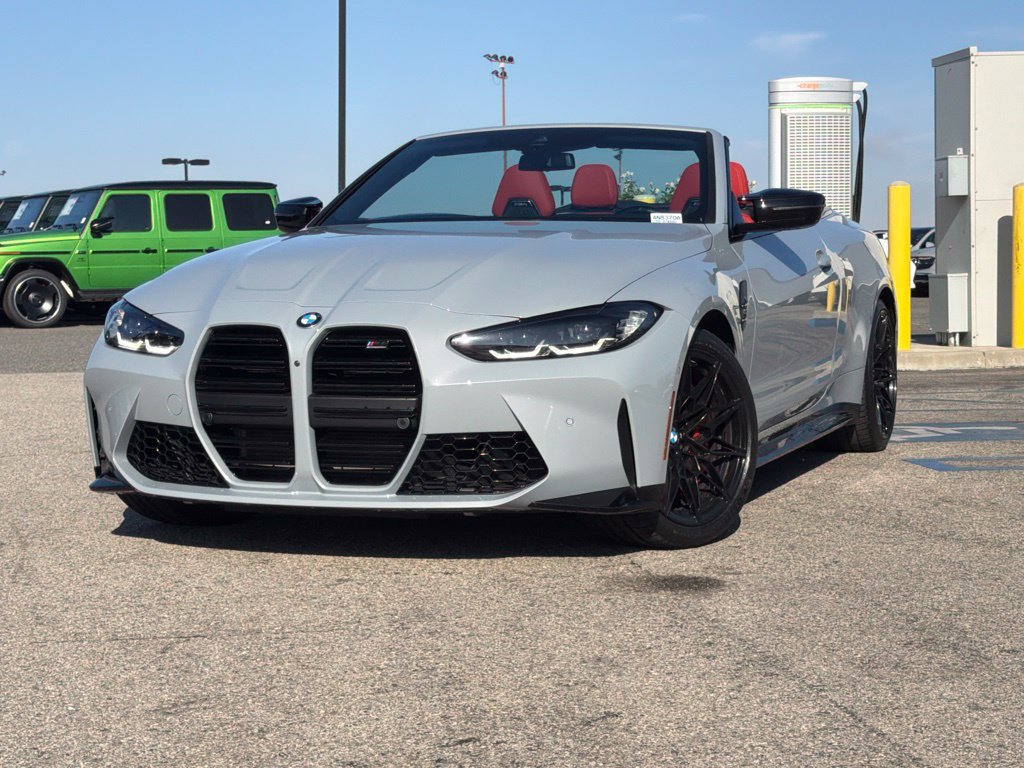 Used 2024 BMW M4 xDrive Competition w/ Executive Package AWD/4WD image 2