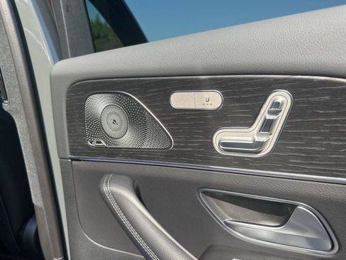 New 2026 Mercedes-Benz GLS 450 4MATIC image 33