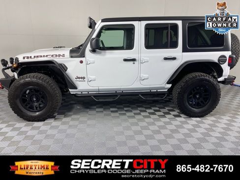 Used 2022 Jeep Wrangler Unlimited Rubicon AWD/4WD image 4