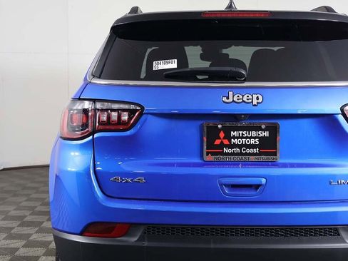 Used 2023 Jeep Compass Limited image 15