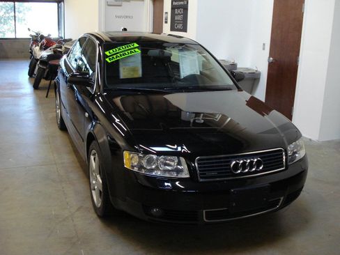 Used 2017 Jeep Wrangler Unlimited Sport image 37