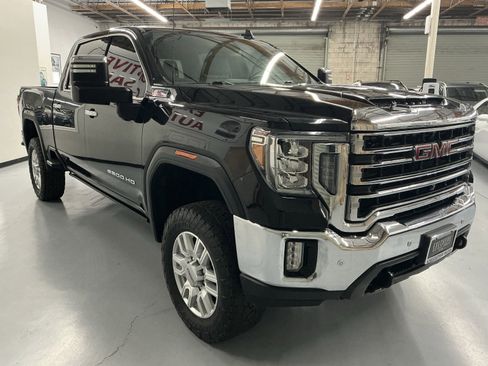 Used 2023 GMC Sierra 2500 SLT w/ SLT Premium Package image 3