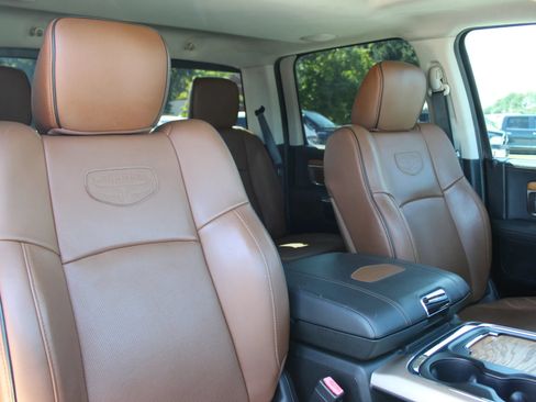 Used 2016 RAM 1500 Laramie Longhorn w/ Convenience Group AWD/4WD image 32