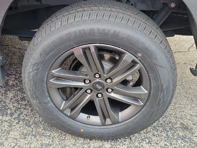 Used 2023 Ford F150 Lariat AWD/4WD image 9