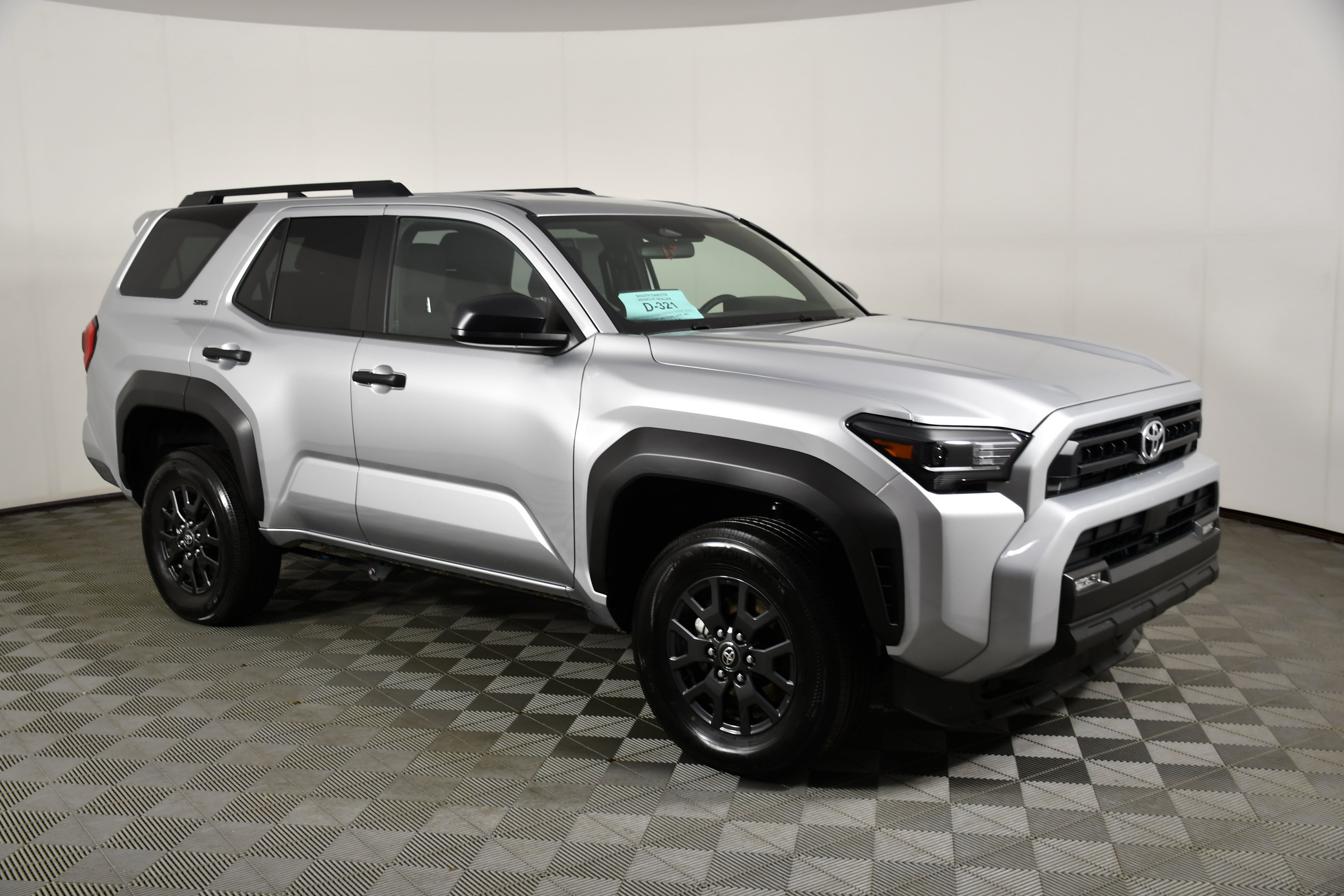 Used 2026 Toyota 4Runner SR5 AWD/4WD image 4
