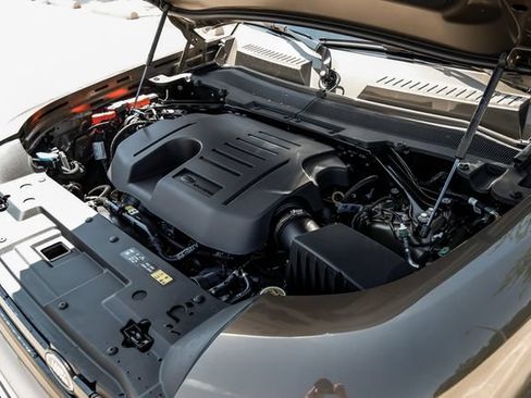 New 2026 Land Rover Defender 130 X-Dynamic SE AWD/4WD image 63
