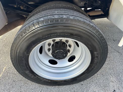 Used 2021 Ford F450 XL w/ Power Equipment Group image 13