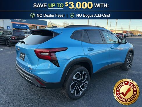 Used 2025 Chevrolet Trax RS w/ Driver Confidence Package image 5