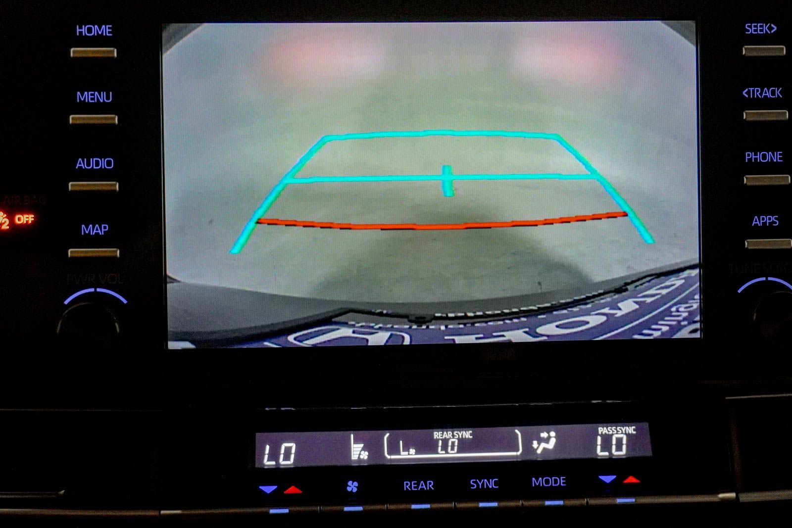 Used 2024 Toyota Sienna LE FWD image 26