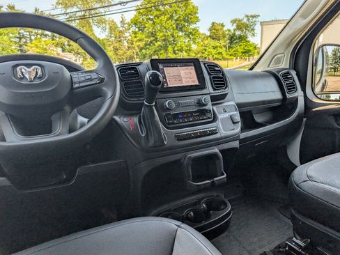 Used 2026 RAM ProMaster 2500 w/ Convenience Group FWD image 31