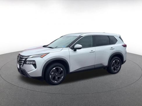 Used 2025 Nissan Rogue SV AWD/4WD image 8