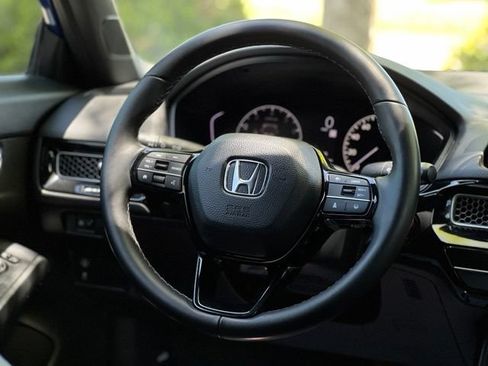 Used 2023 Honda Civic Sport image 30