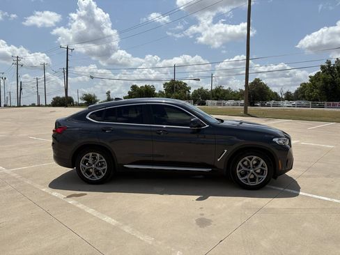 Used 2024 BMW X4 xDrive30i w/ Parking Assistance Package AWD/4WD image 5