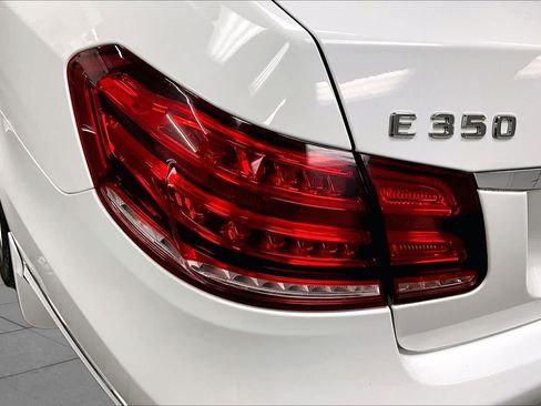 Used 2014 Mercedes-Benz E 350 4MATIC Sedan image 27