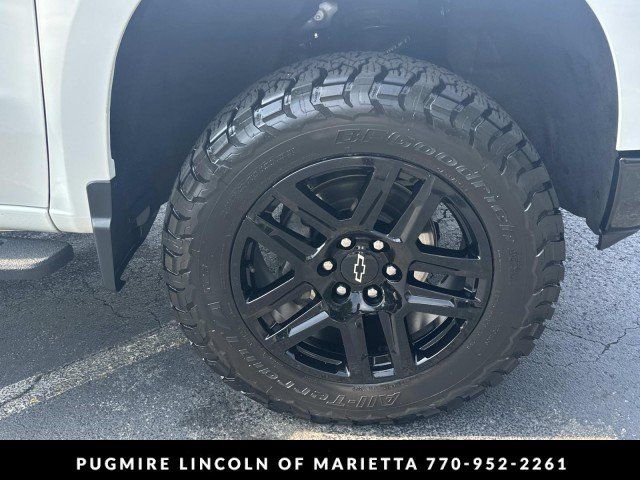 Used 2023 Chevrolet Silverado 1500 LT Trail Boss w/ Convenience Package II AWD/4WD image 12