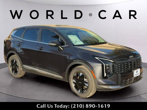 Used 2026 Kia Sportage LX w/ LX Convenience Package image 1