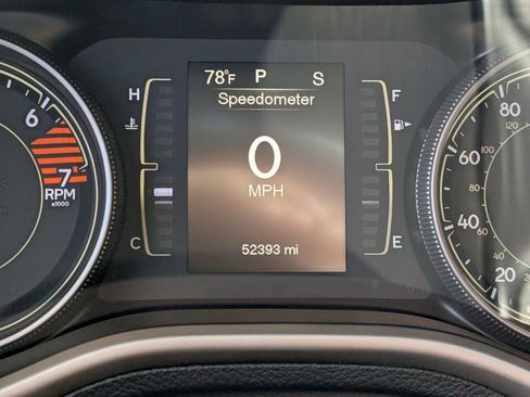 Used 2017 Jeep Cherokee Altitude image 27