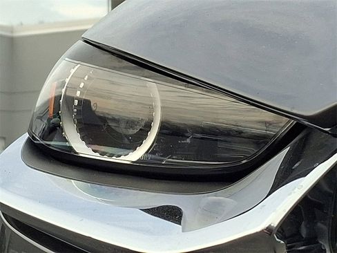 Used 2021 MAZDA CX-30 FWD 2.5 S w/ Select Package image 9