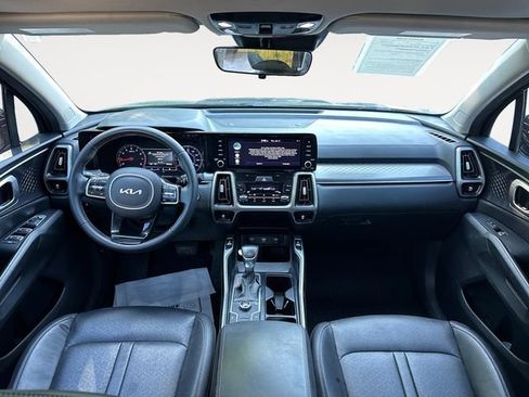 Used 2022 Kia Sorento S w/ Panoramic Sunroof Package FWD image 10