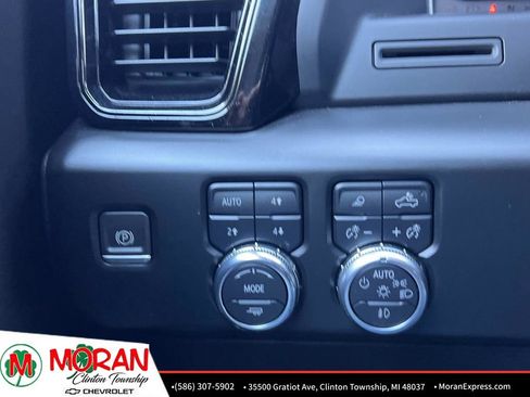 Used 2022 GMC Sierra 1500 AT4 w/ AT4 Preferred Package image 28