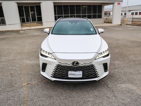 Used 2024 Lexus RX 350 w/ Convenience Package FWD image 4