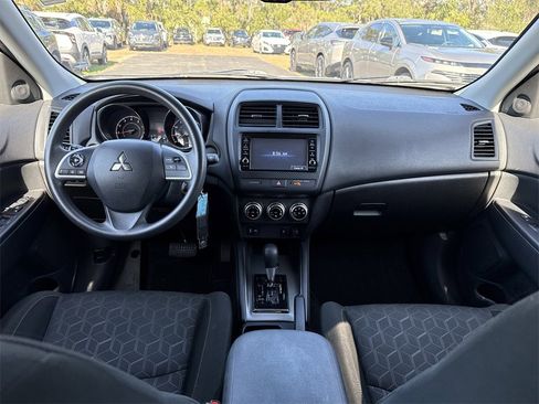 Used 2023 Mitsubishi Outlander Sport ES image 25