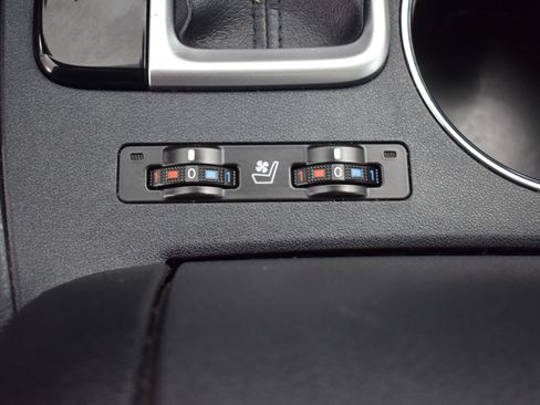 Used 2019 Toyota Highlander Limited Platinum AWD/4WD image 21