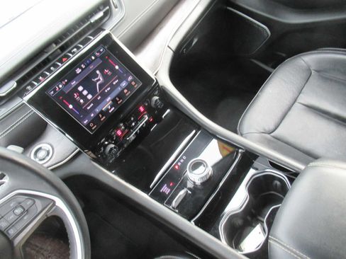 Used 2021 Jeep Grand Cherokee L Limited image 30