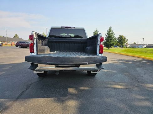 Used 2020 Chevrolet Silverado 1500 LT w/ Remote Start Package image 24