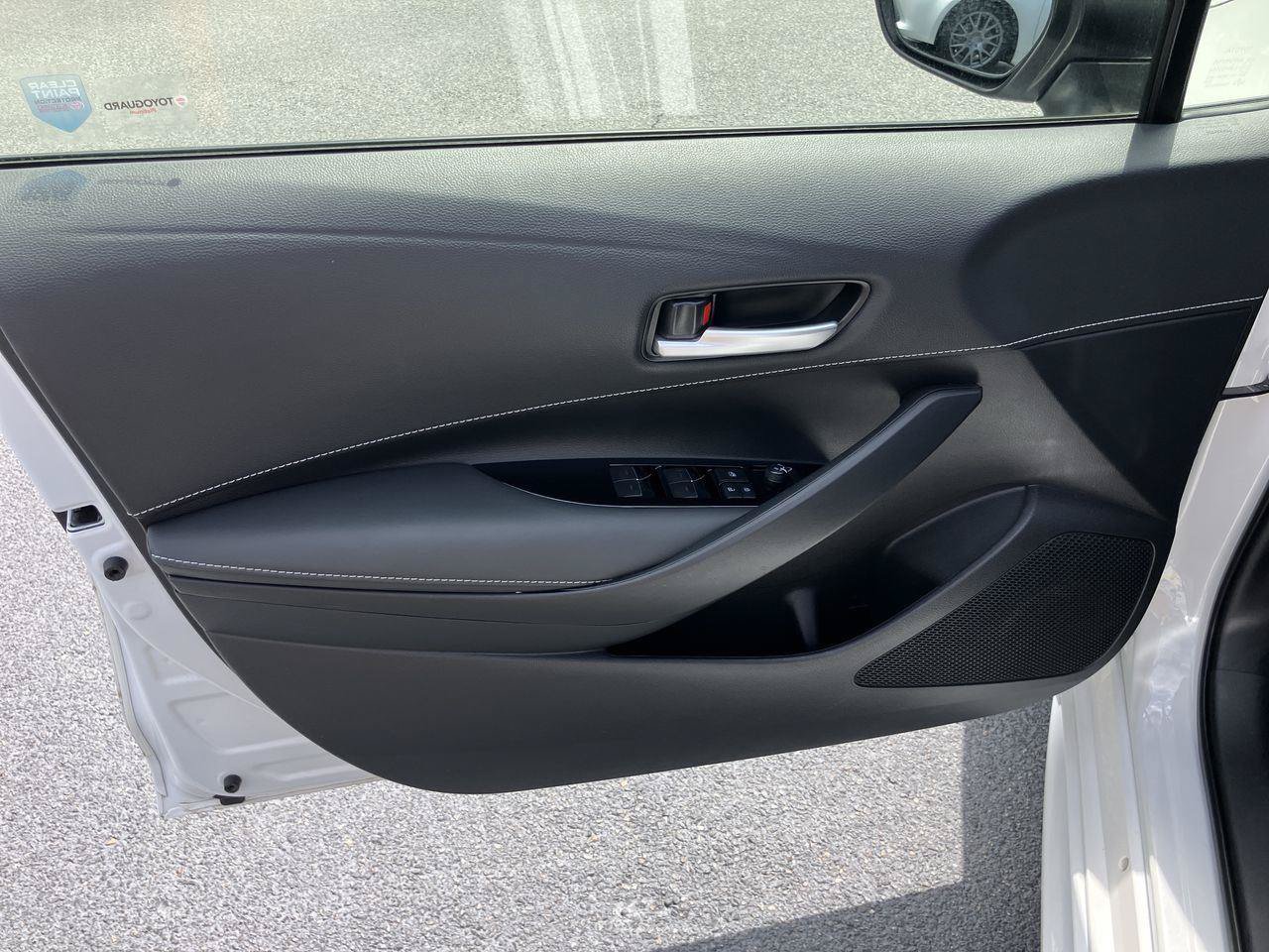 Certified 2025 Toyota Corolla SE FWD image 13
