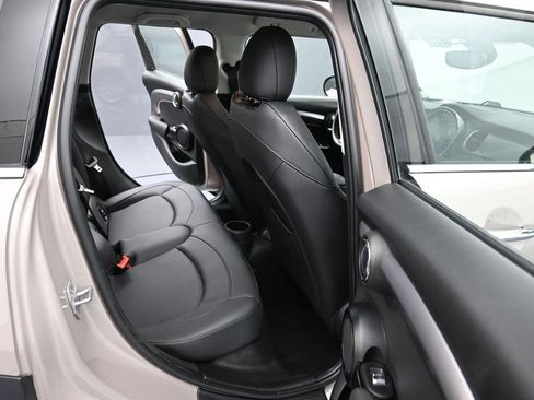 Used 2024 MINI Cooper S image 27