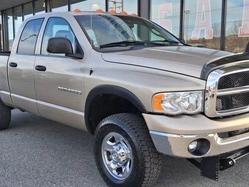 Used 2004 Dodge Ram 2500 Truck SLT w/ Trailer Tow Group image 2