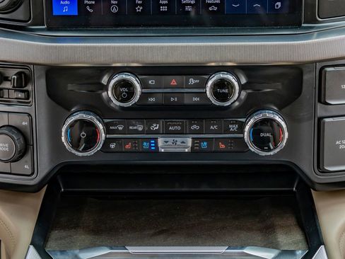 Used 2026 Ford F450 Platinum w/ Platinum Plus Package image 27