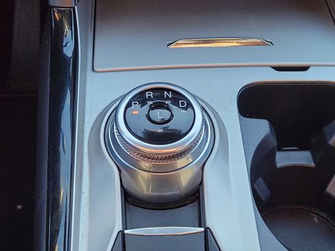 Used 2022 Ford Explorer ST-Line image 27