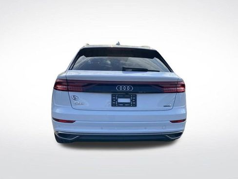 Used 2021 Audi Q8 Premium w/ Convenience Package image 15