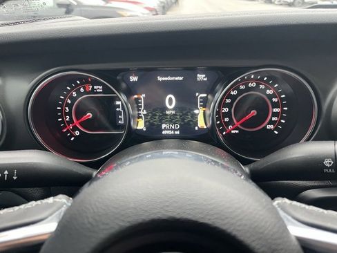 Used 2022 Jeep Gladiator Rubicon w/ LED Lighting Group image 17